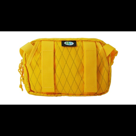 Yellow Supreme Shoulder Bag (FW18) with Supreme Candy 🍭 Necklace - Picture 2 of 6